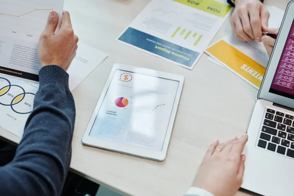 uitly Review: Pros, Cons, and SEO Signals